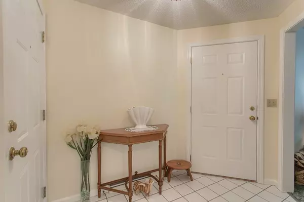 Danvers, MA 01923,120 Abington Rd #120