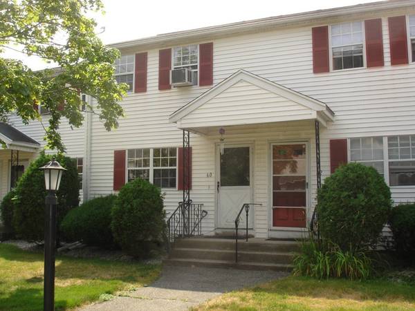 60 Arnold Ave #60, Lowell, MA 01852