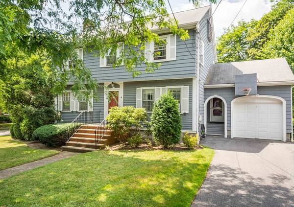 19 Duxbury Rd, Newton, MA 02459