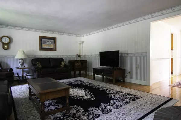 Beverly, MA 01915,7 Foster Street