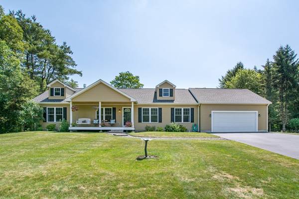 4 Island Rd, Medway, MA 02053