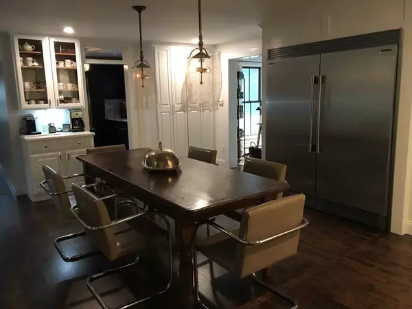 Falmouth, MA 02556,45 Mcmenamy Drive