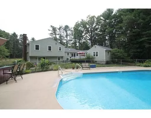 Pembroke, MA 02359,44 Hillcrest Dr