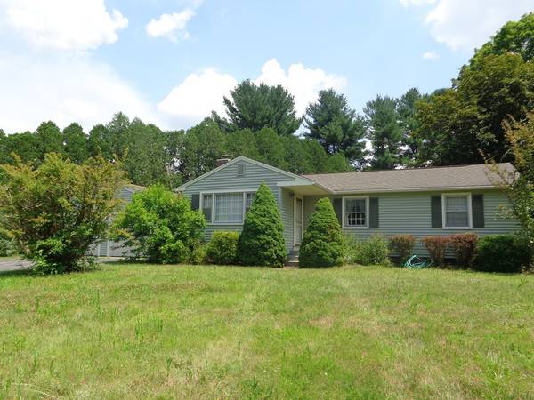 6 Lane Brook Circle, Granby, MA 01033