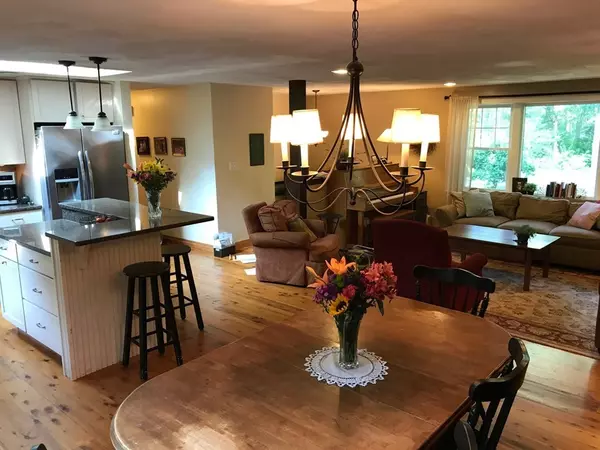 Pembroke, MA 02359,37 Juniper Lane