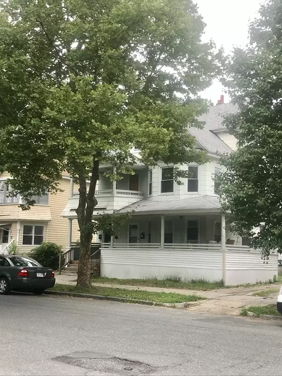 70 Alderman St, Springfield, MA 01108