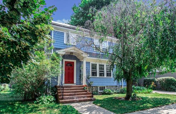 15 Zeller St, Boston, MA 02131