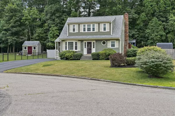 Rockland, MA 02370,7 Barstow Ln