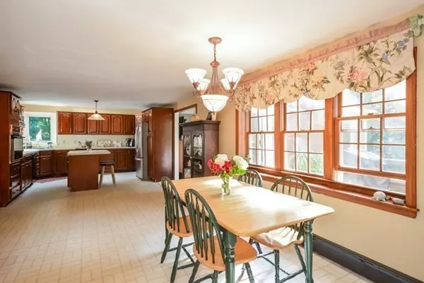 Plympton, MA 02367,17 Rebecca Way