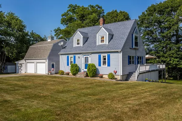 625 Caswell St, Taunton, MA 02718