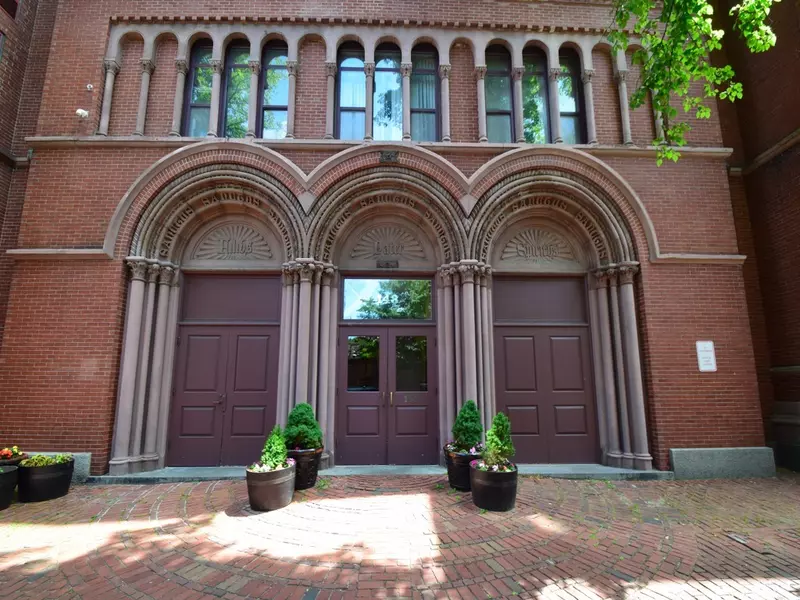 143 W Brookline St #202, Boston, MA 02118