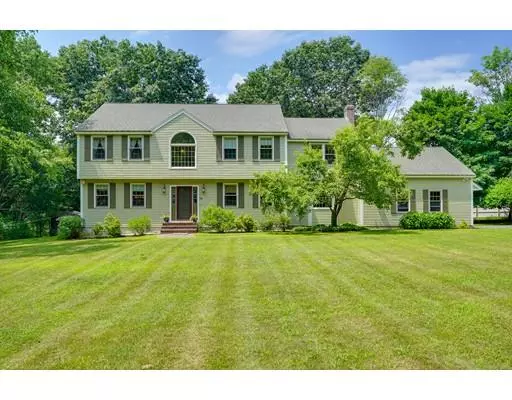 79 Strawberry Hill Rd, Acton, MA 01720