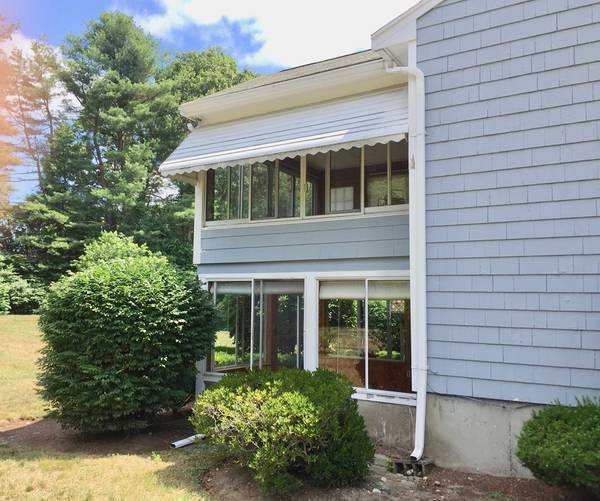 Hingham, MA 02043,11 Pine Grove Road