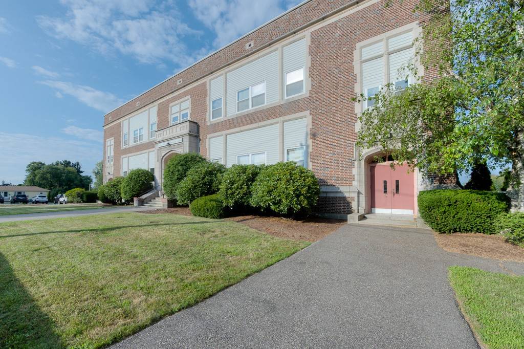Worcester, MA 01604,21 Middlesex Ave #304