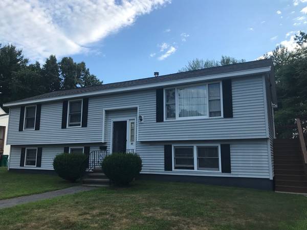 21 Bigelow St, Lowell, MA 01852