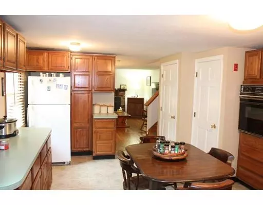 Middleboro, MA 02346,6 Chestnut Street