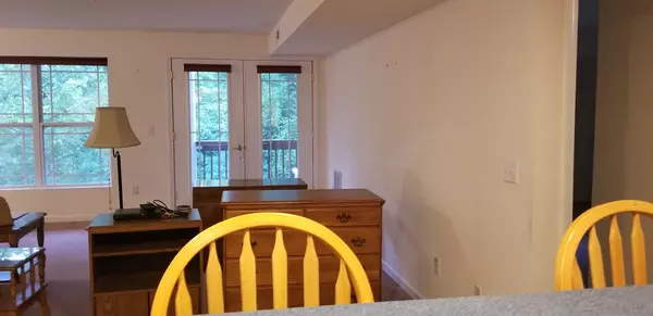 Holden, MA 01520,218 Reservoir St #218