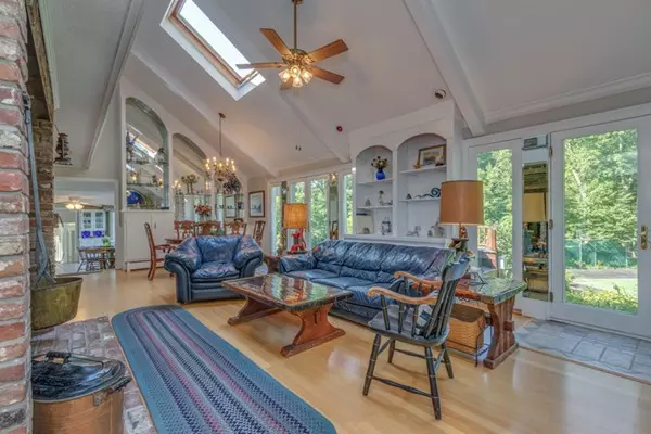 Hampstead, NH 03841,224 Wash Pond Road