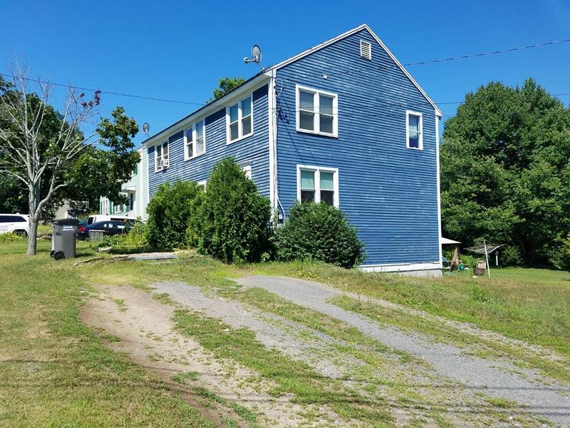 24 Tucker St #D, Pepperell, MA 01463