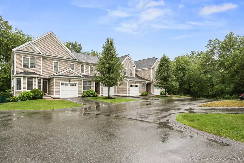 Ipswich, MA 01938,68 River Point Drive #-