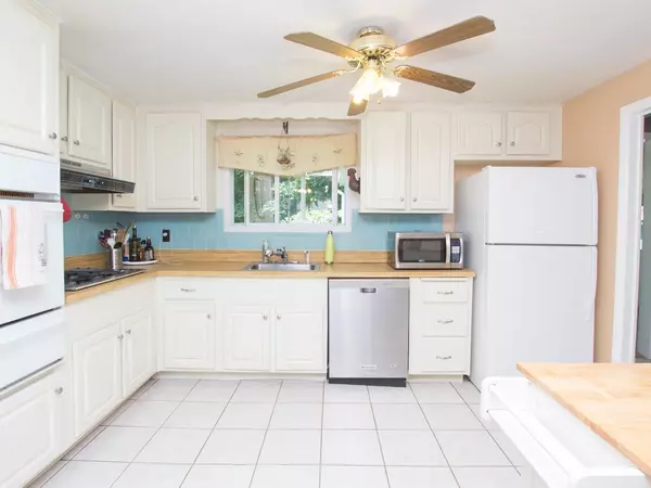 Maynard, MA 01754,9 Loring Ave