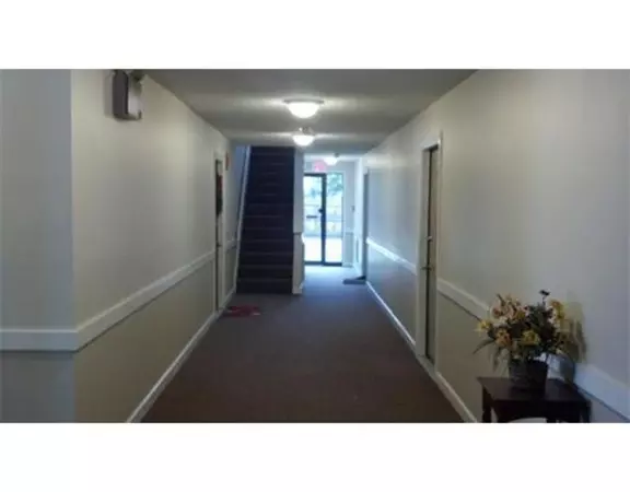 Taunton, MA 02780,450 Somerset Ave #103