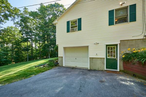 Monson, MA 01057,131 Munn Rd