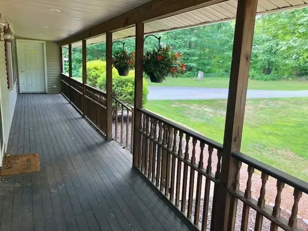 Oxford, MA 01540,125 Dudley Rd