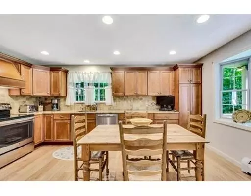 Leicester, MA 01524,6 Stone Ridge Dr