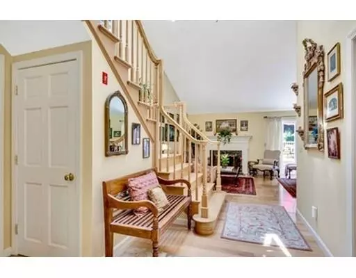 Leicester, MA 01524,6 Stone Ridge Dr