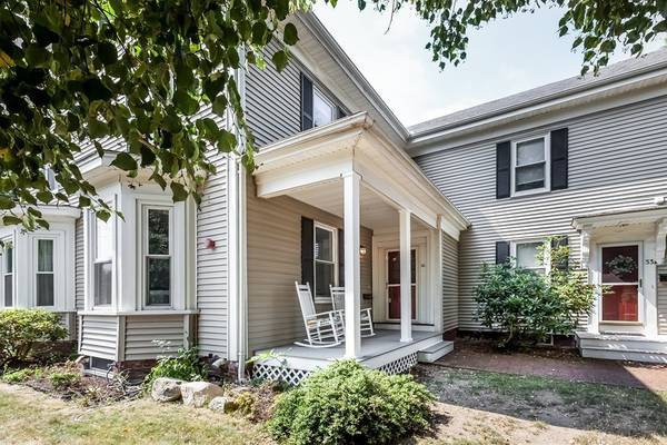 33 South Street #B, Medfield, MA 02052