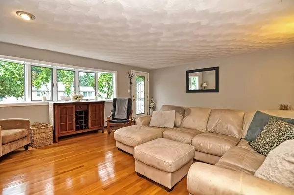 Peabody, MA 01960,9 Forenza Rd