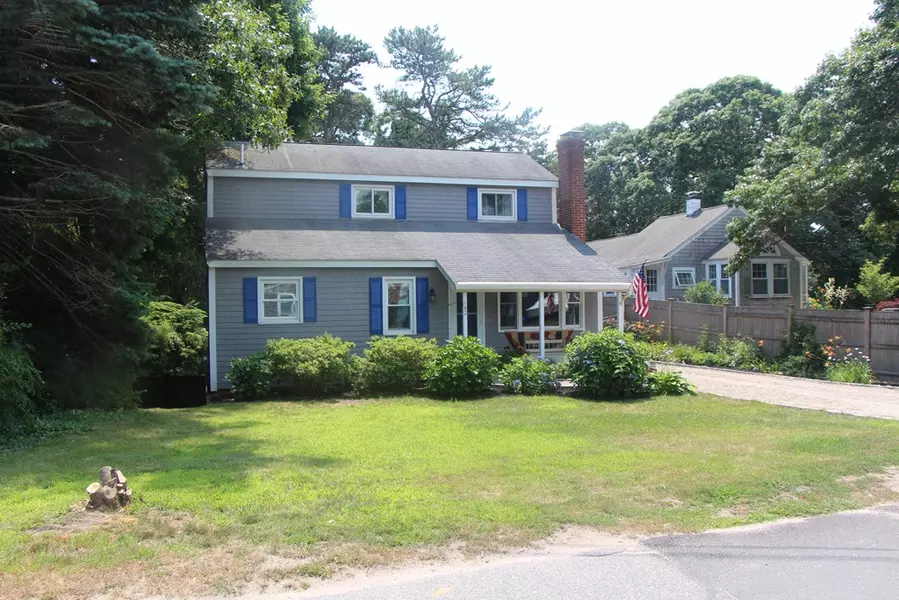 162 Tahanto Rd, Bourne, MA 02559