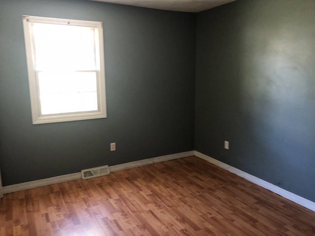 Warwick, RI 02888,204 Negansett Ave