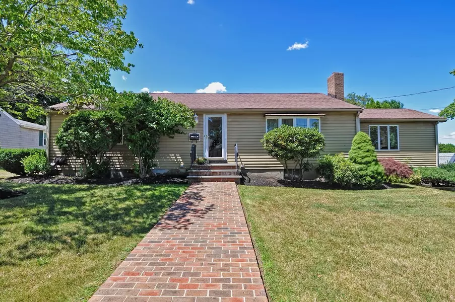 26 Dewitt Rd, Stoneham, MA 02180