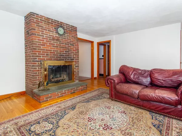 Waltham, MA 02451,132 Pine Hill Circle