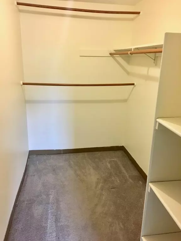 Westborough, MA 01581,14-C Mayberry Dr #9