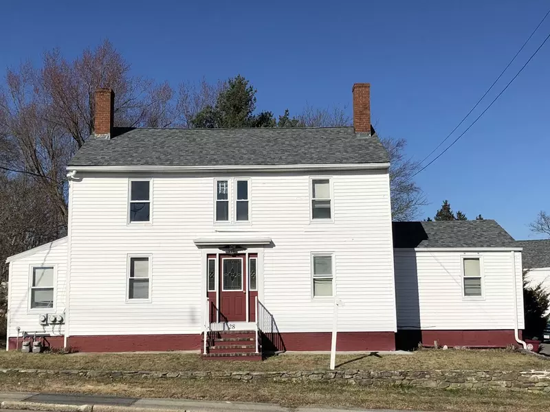 28 East Main, Middleboro, MA 02346