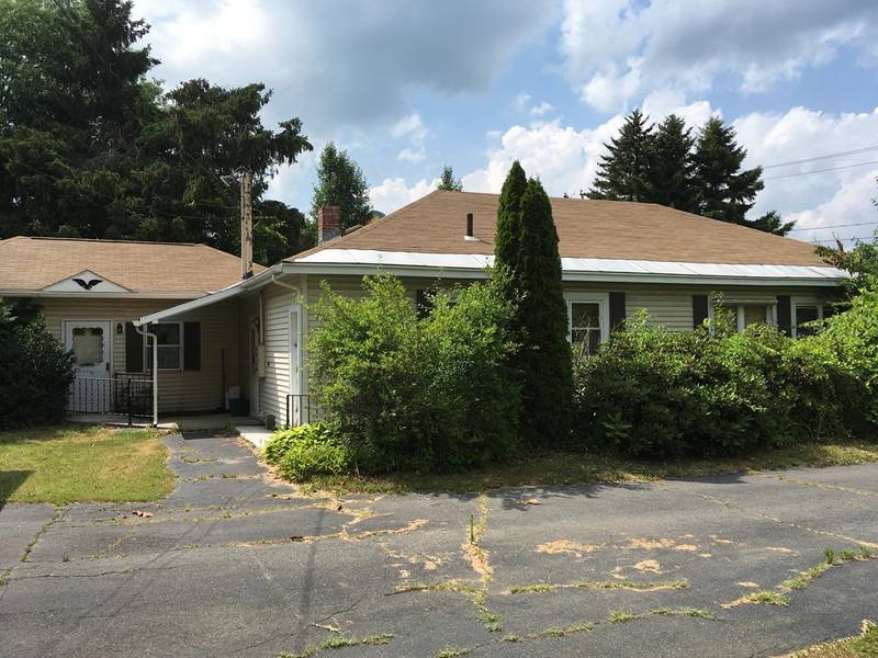 192 Shelburne Rd., Greenfield, MA 01301