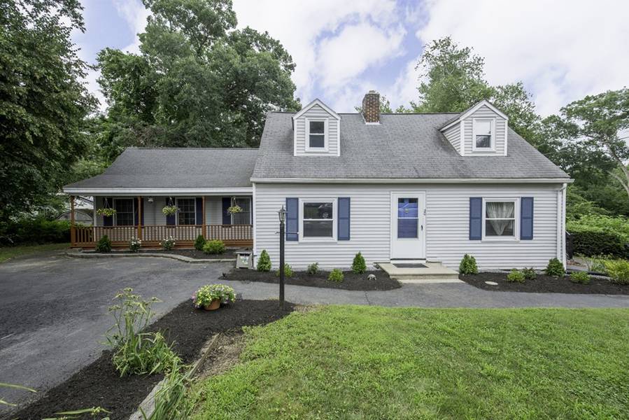 20 Oakdale Rd, Wilmington, MA 01887