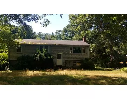 106 Old Pine Drive, Hanson, MA 02341