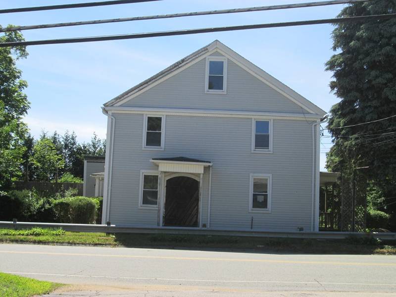 1 S Main St, North Brookfield, MA 01535