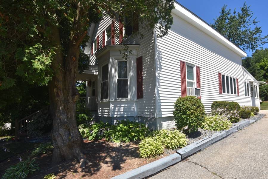 24 River, Amesbury, MA 01913