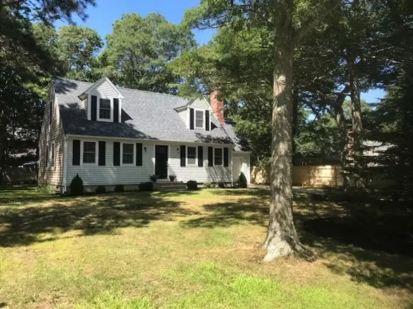 22 Black Watch Way, Mashpee, MA 02649