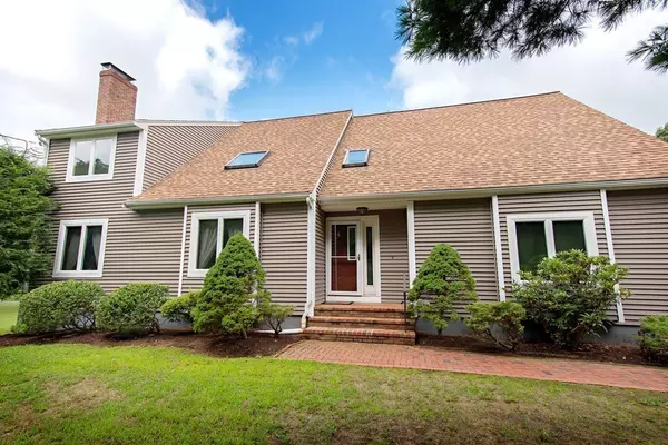 Walpole, MA 02081,755 Washington St (Plus Lot)