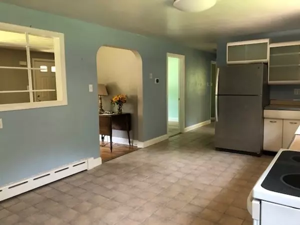 Chelmsford, MA 01824,10 Pearson St