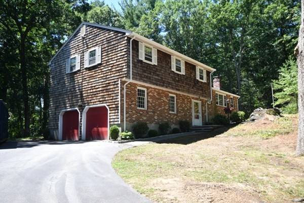 15 Farrwood Drive, Andover, MA 01810