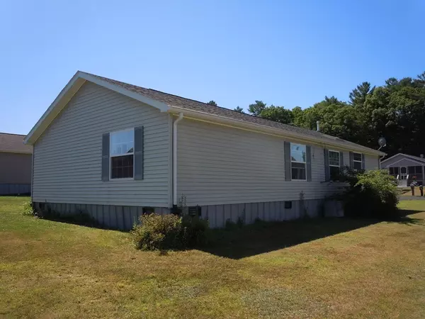 Middleboro, MA 02346,69 Lyn Lane