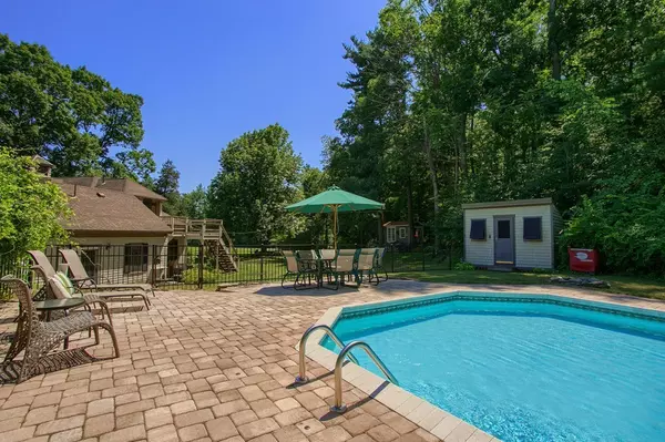 Groton, MA 01450,45 Hill Road