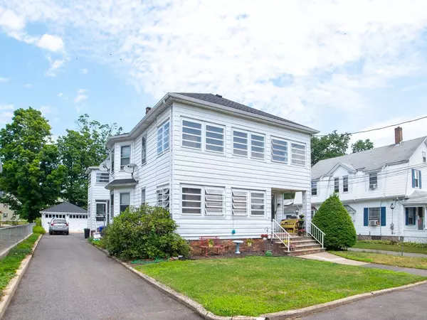 106 Washburn St, Taunton, MA 02780